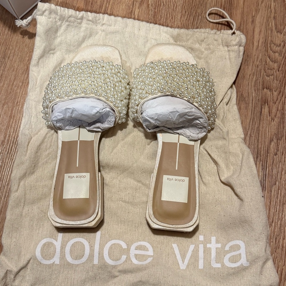 Dolce Vita Pearl Embellished Cream Sandals - Picture 3 of 4